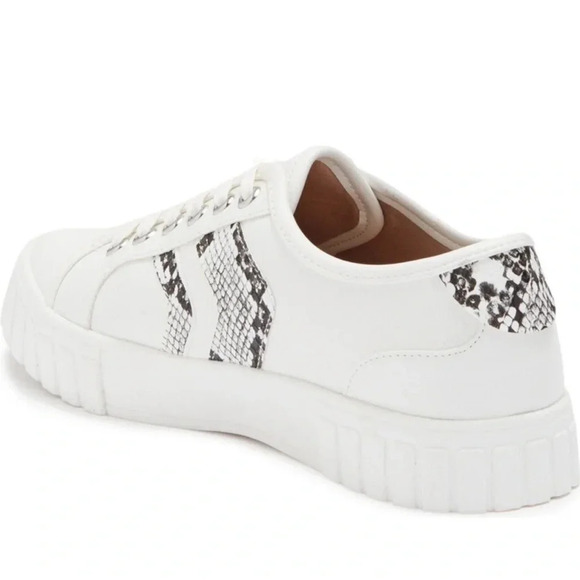 New DV By Dolce Vita Dwella Snake Embossed Low Top sneakers arrow lug platform - Picture 3 of 11